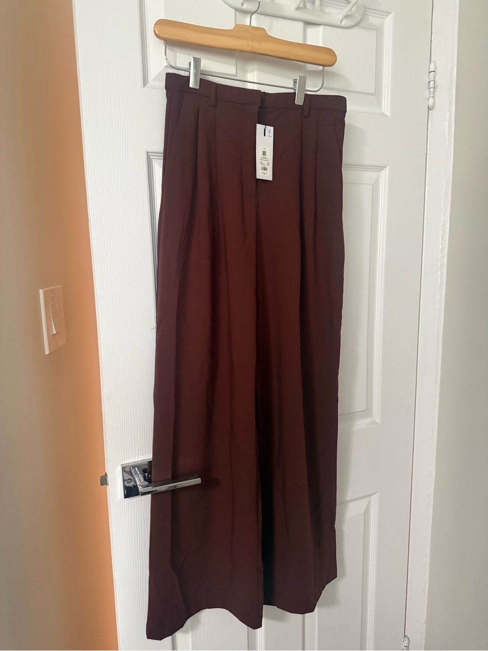 Wide-Leg Dynamite Pants